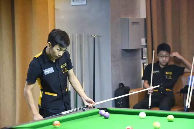 不断的训练 不断的训练